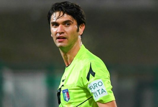 Minuto di raccoglimento in memoria dell’arbitro Daniele De Santis