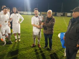 COPPA PIEMONTE V. AOSTA – Crescentinese vincitrice Consegna Trofeo al Capitano della Crescentinese