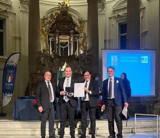 Il Presidente del Comitato Regionale Mauro Foschia insignito della onorificenza del Coni al Merito Sportivo