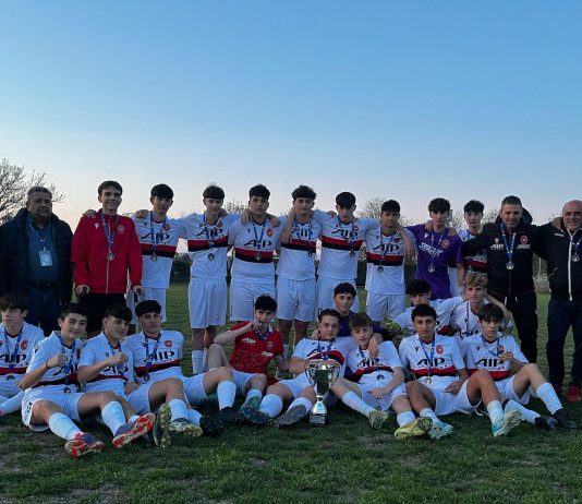 PREMIATO L ‘ INFERNOTTO CALCIO per il successo nel Campionato Under 16 girone A di Pinerolo